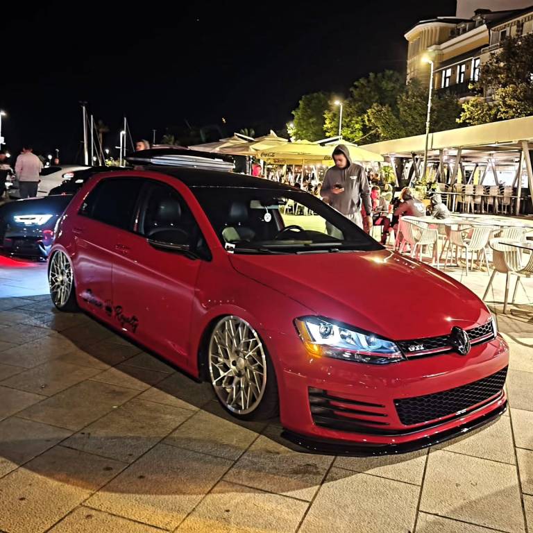 Instagram post from vwtuningshow. This post is in position 4.