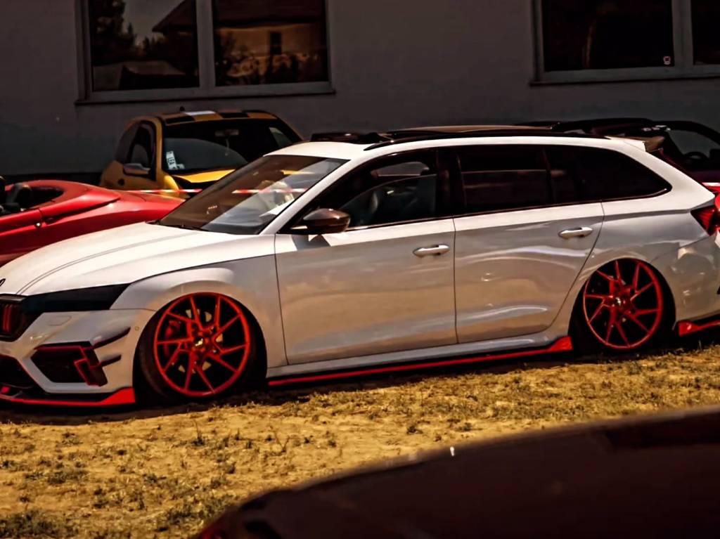 Instagram post from vwtuningshow. This post is in position 0.