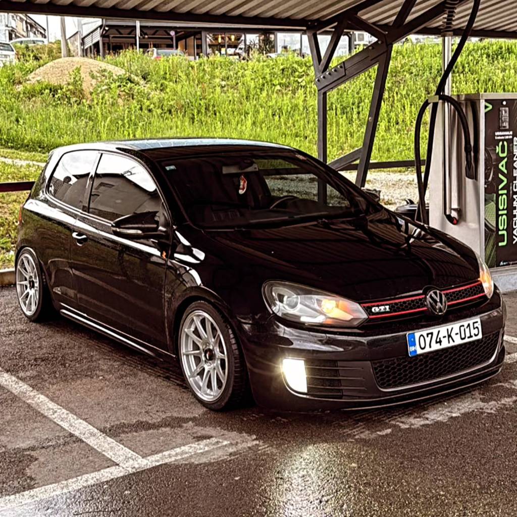 Instagram post from vwtuningshow. This post is in position 2.