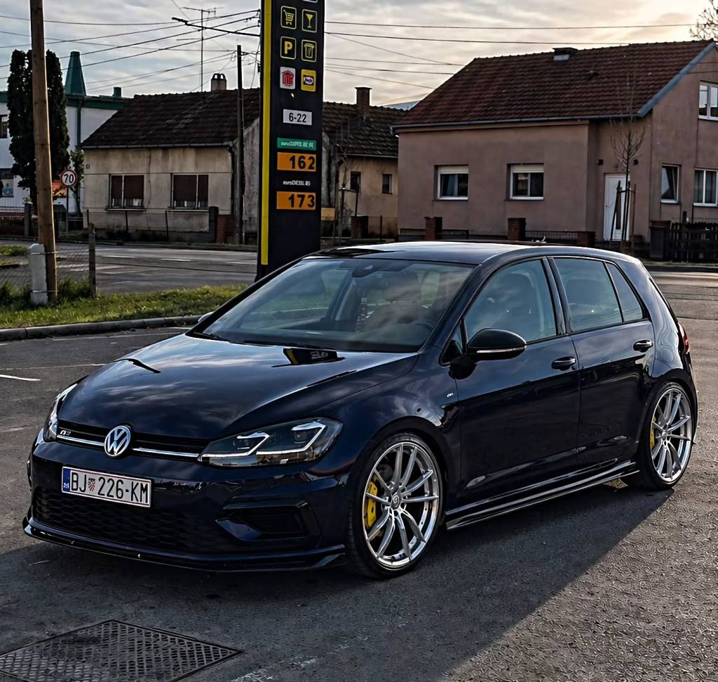 Instagram post from vwtuningshow. This post is in position 3.