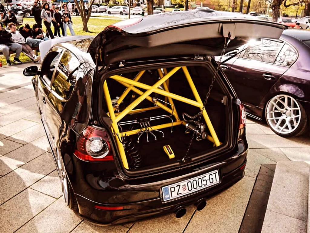 Instagram post from vwtuningshow. This post is in position 3.