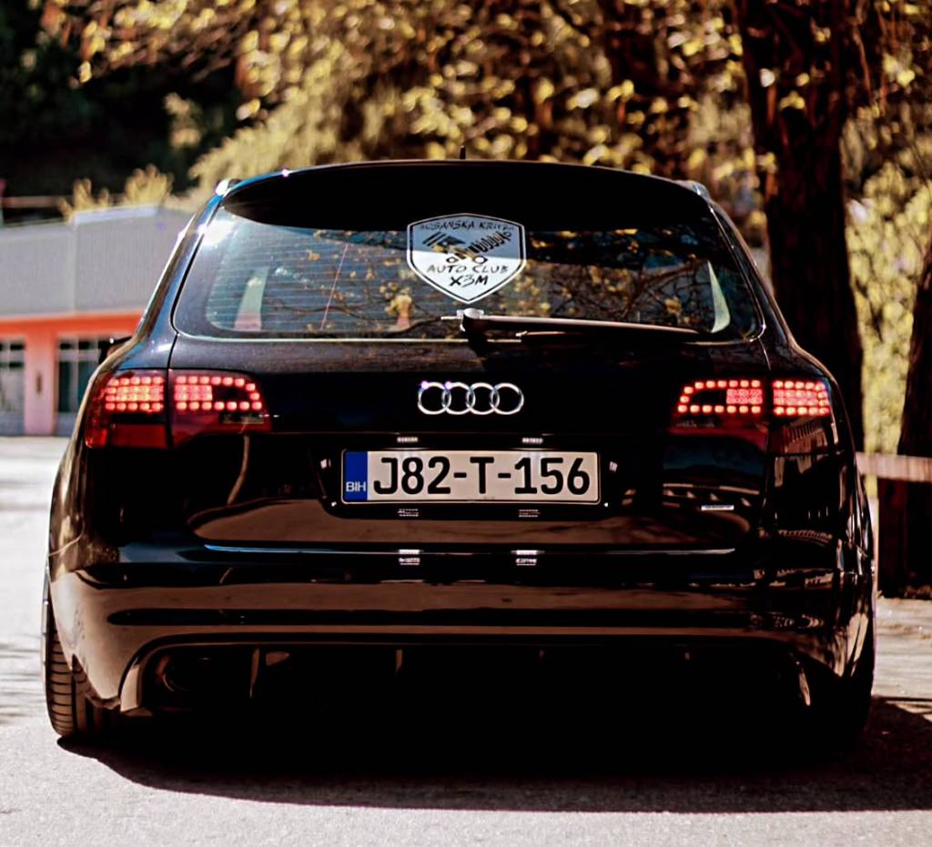 Instagram post from vwtuningshow. This post is in position 2.