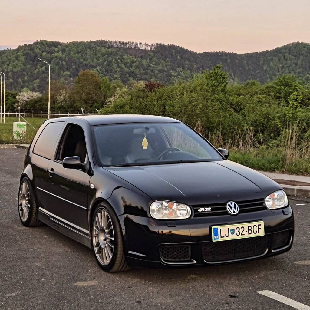 Instagram post from vwtuningshow. This post is in position 2.