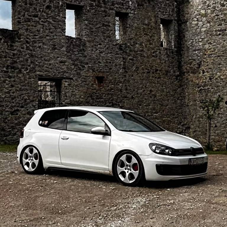 Instagram post from vwtuningshow. This post is in position 3.