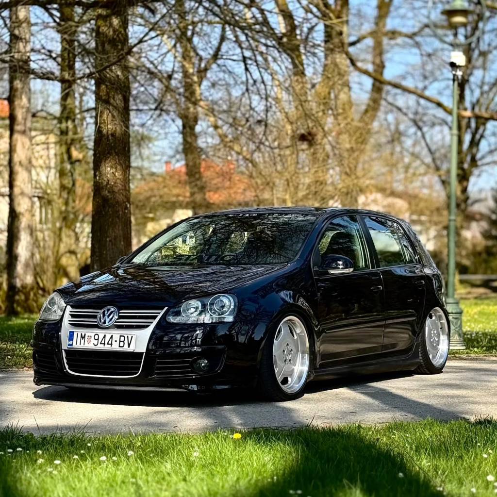 Instagram post from vwtuningshow. This post is in position 1.