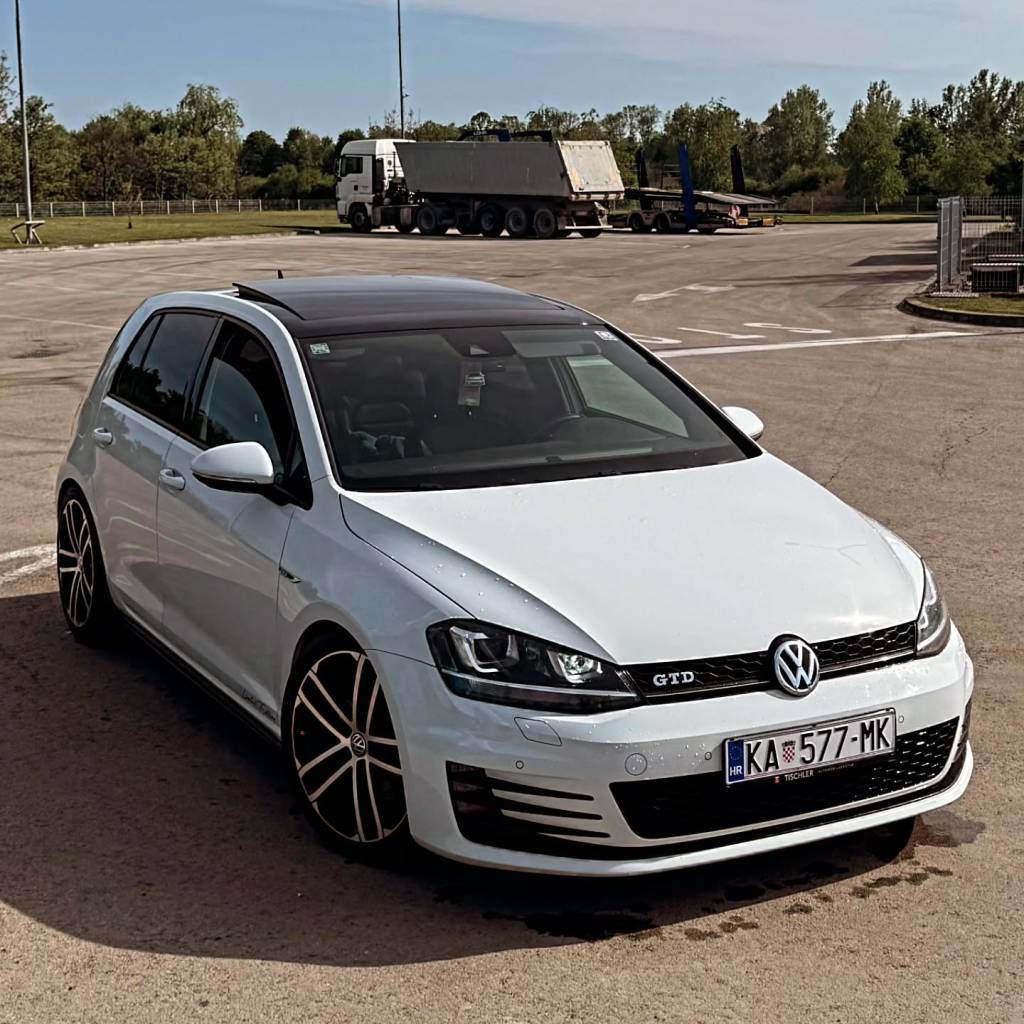 Instagram post from vwtuningshow. This post is in position 3.