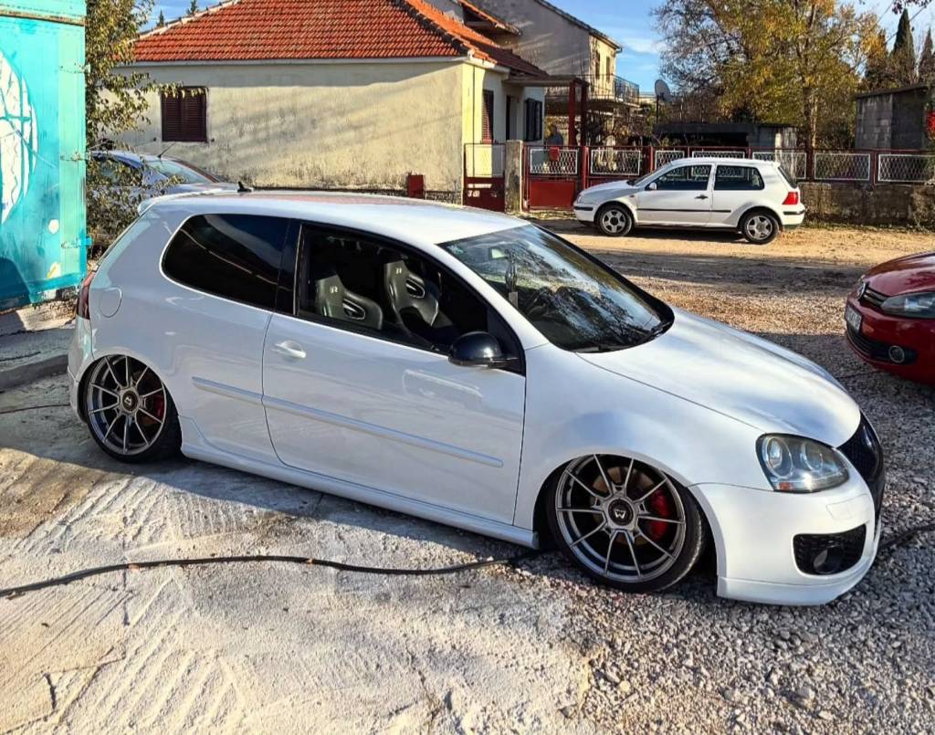 Instagram post from vwtuningshow. This post is in position 3.