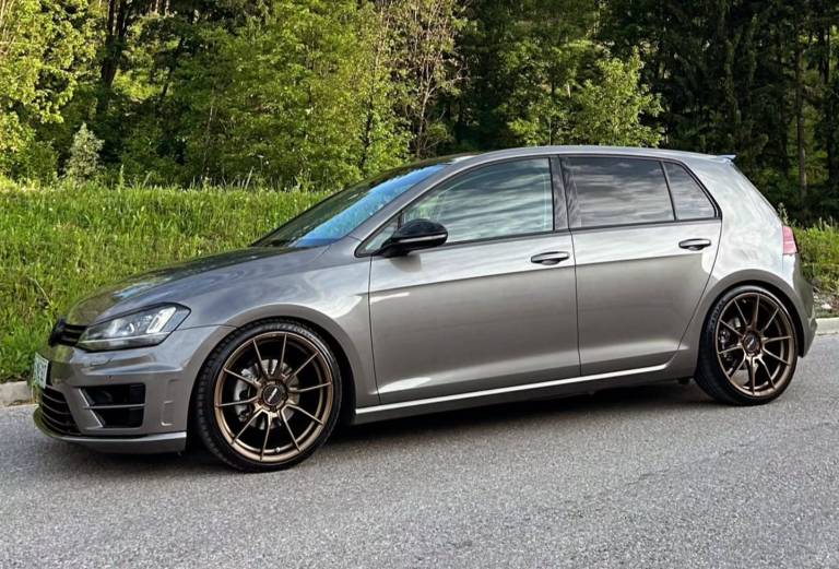 Instagram post from vwtuningshow. This post is in position 10.