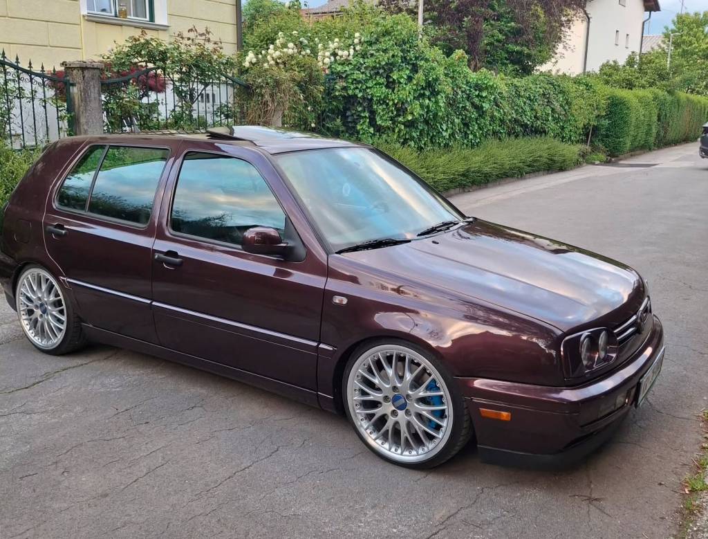 Instagram post from vwtuningshow. This post is in position 10.