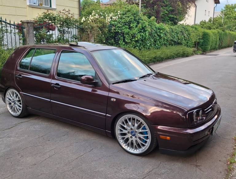 Instagram post from vwtuningshow. This post is in position 11.