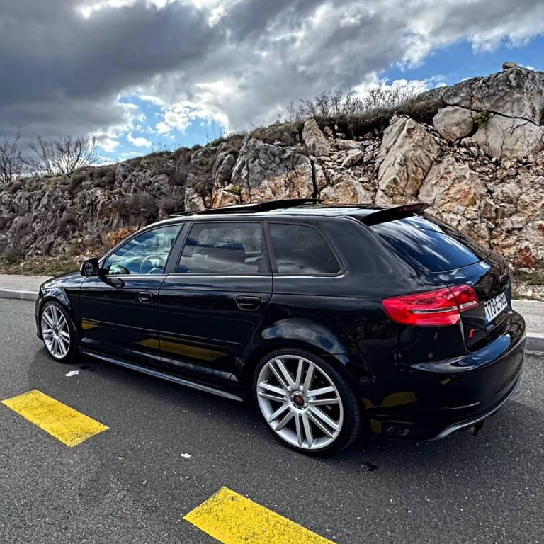 Instagram post from vwtuningshow. This post is in position 1.