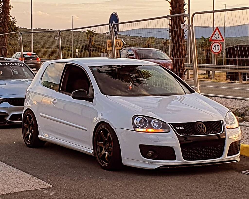 Instagram post from vwtuningshow. This post is in position 0.