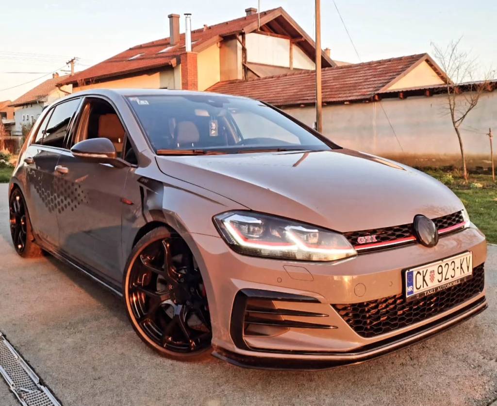 Instagram post from vwtuningshow. This post is in position 2.