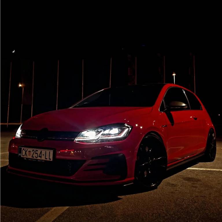 Instagram post from vwtuningshow. This post is in position 4.