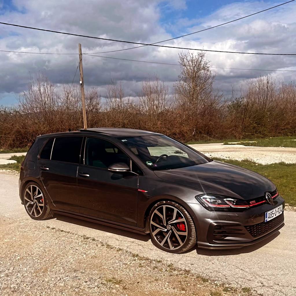 Instagram post from vwtuningshow. This post is in position 2.