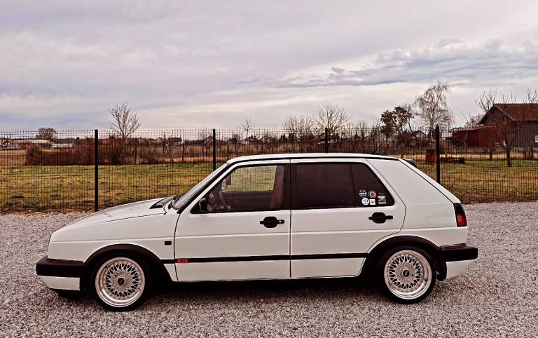 Instagram post from vwtuningshow. This post is in position 4.