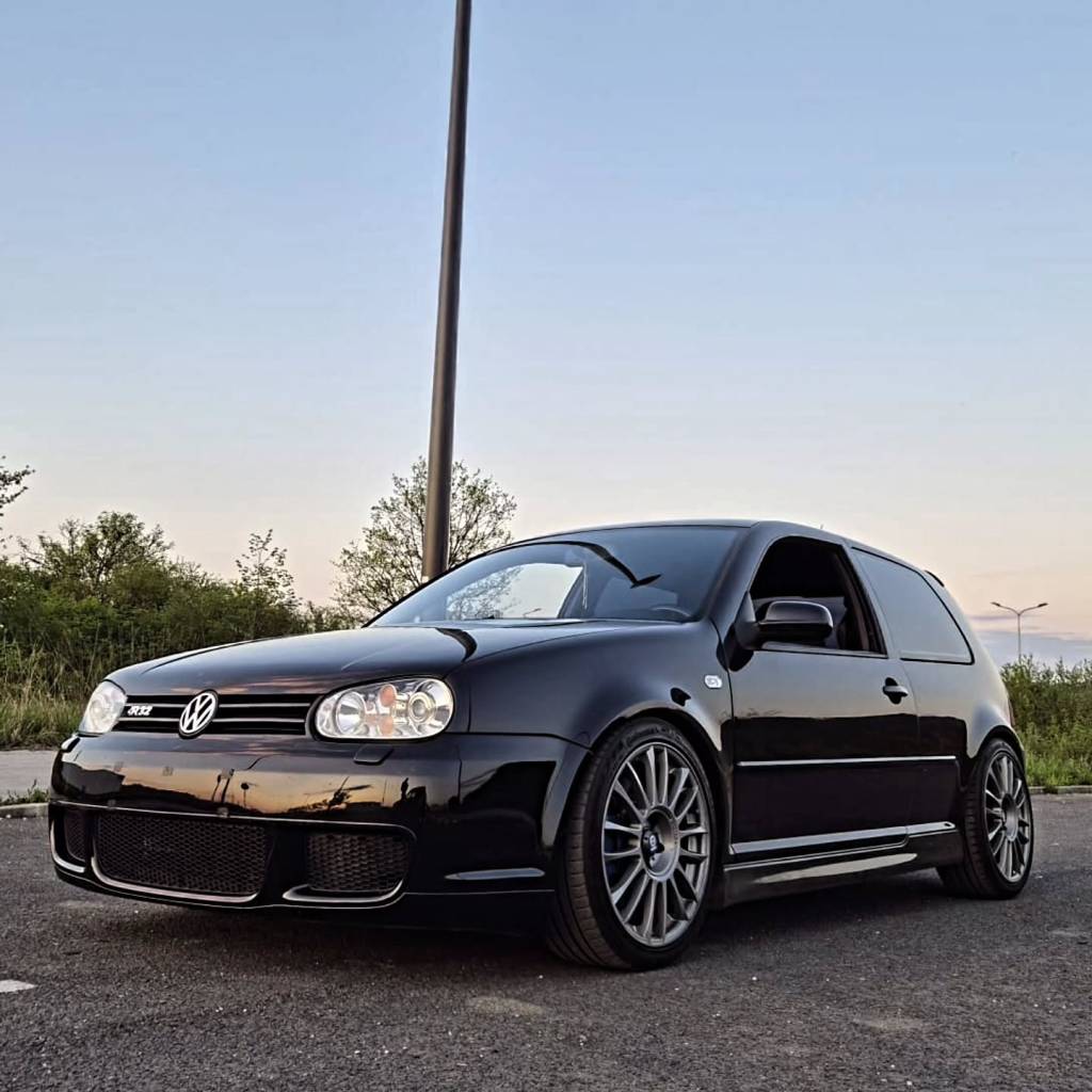 Instagram post from vwtuningshow. This post is in position 4.