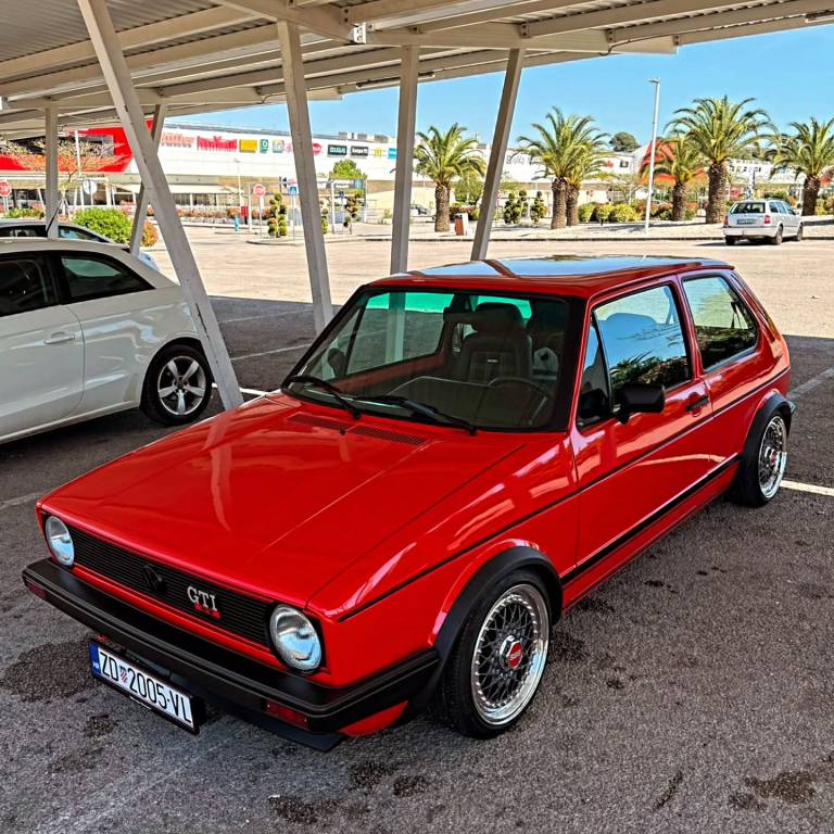 Instagram post from vwtuningshow. This post is in position 2.