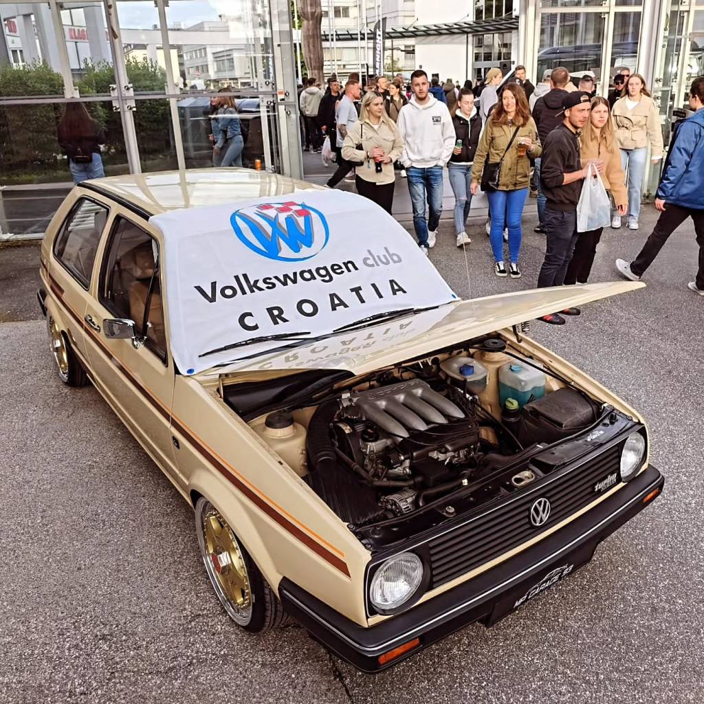 Instagram post from vwtuningshow. This post is in position 4.