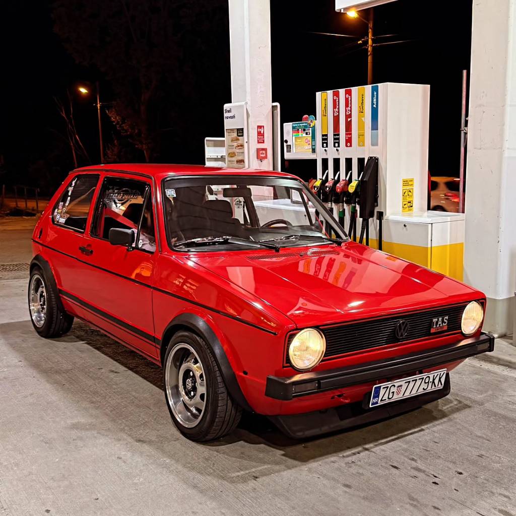 Instagram post from vwtuningshow. This post is in position 0.