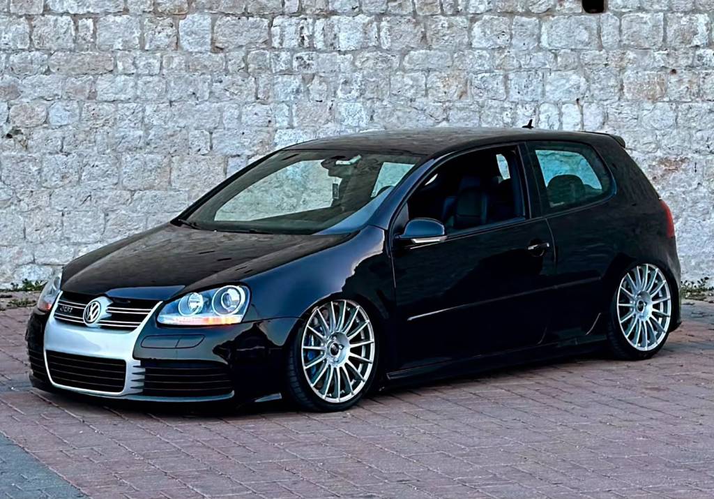 Instagram post from vwtuningshow. This post is in position 0.