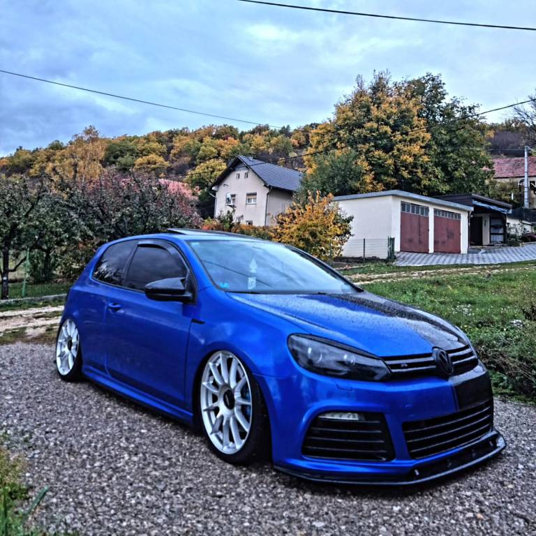 Instagram post from vwtuningshow. This post is in position 2.