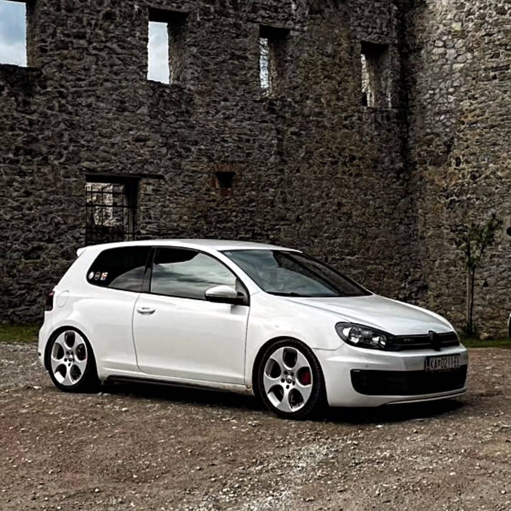 Instagram post from vwtuningshow. This post is in position 0.