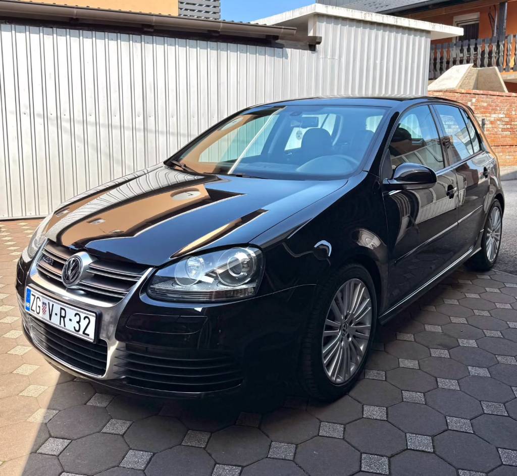 Instagram post from vwtuningshow. This post is in position 0.