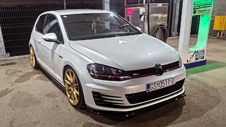 Instagram post from vwtuningshow. This post is in position 2.